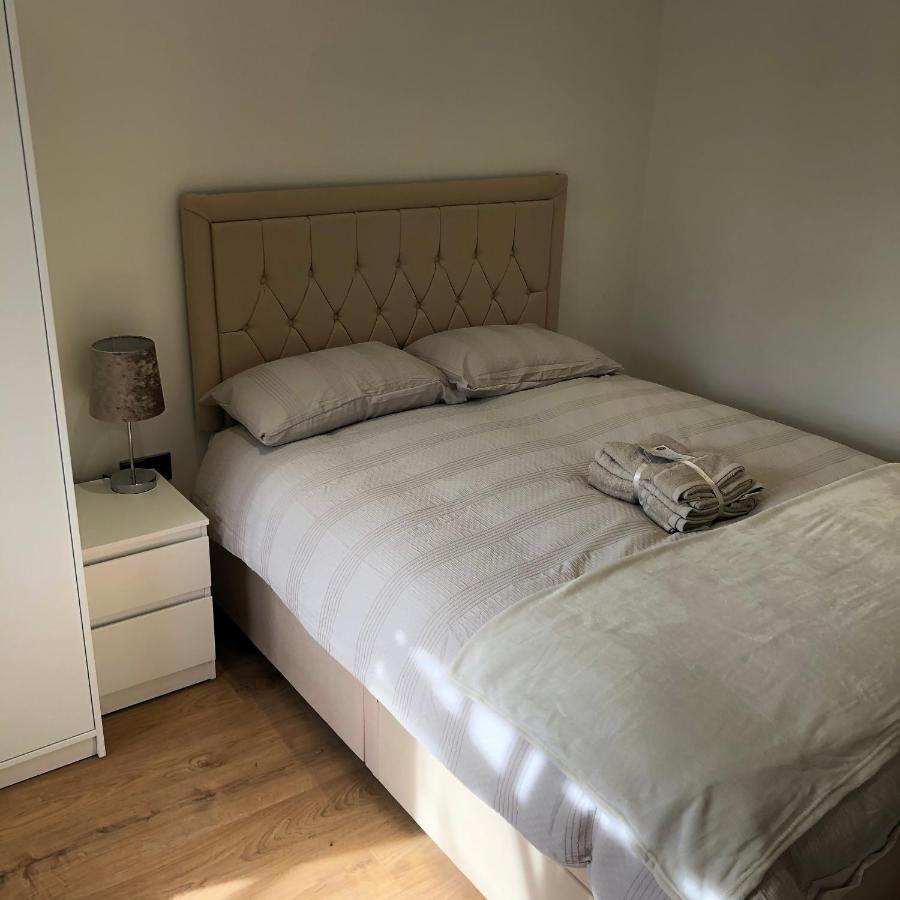 5 Bedroom House In Orpington Kültér fotó