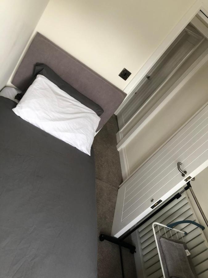 5 Bedroom House In Orpington Kültér fotó