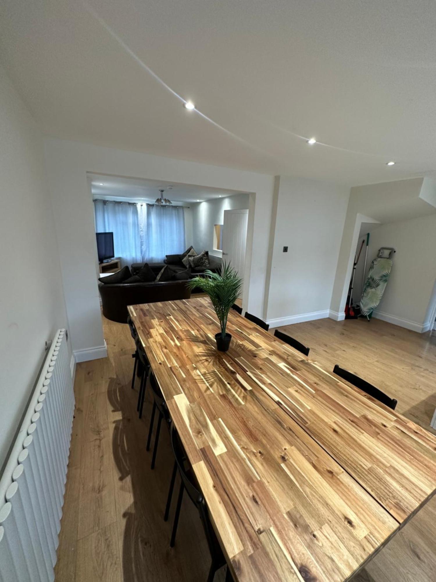 5 Bedroom House In Orpington Kültér fotó